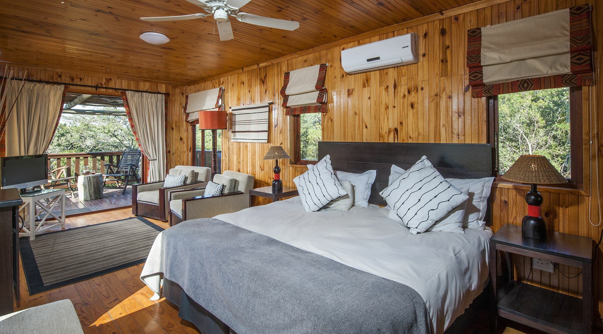 Kariega Game Reserve Main Lodge Kenton on Sea Exterior photo